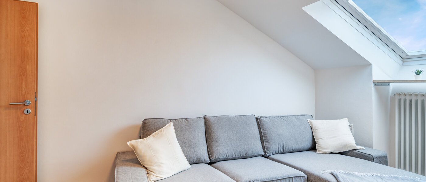 Zolder flat Dachau 02 Woonkamer 14669