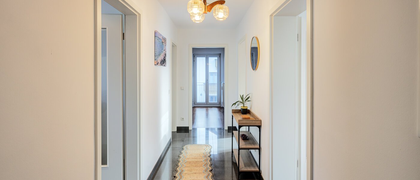 Ploché München Lochhausen 01 Chodba/priestor 14672