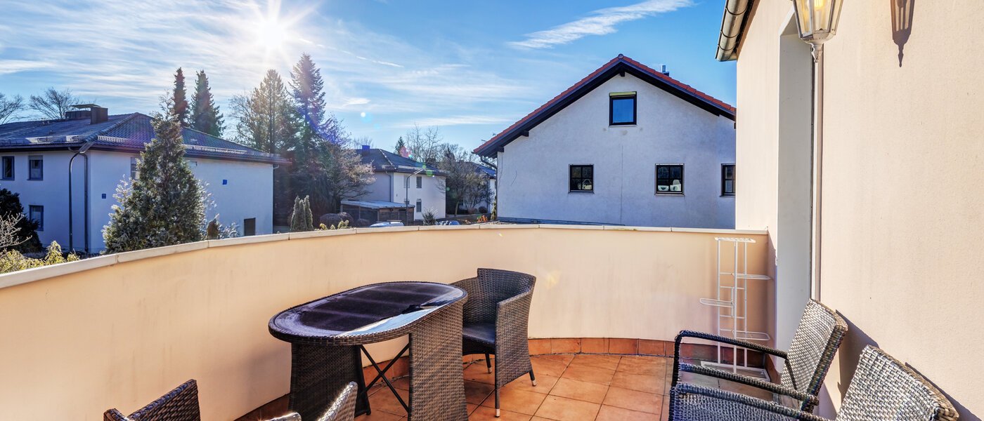 Ravna stran Haar 01 Balkon 14685