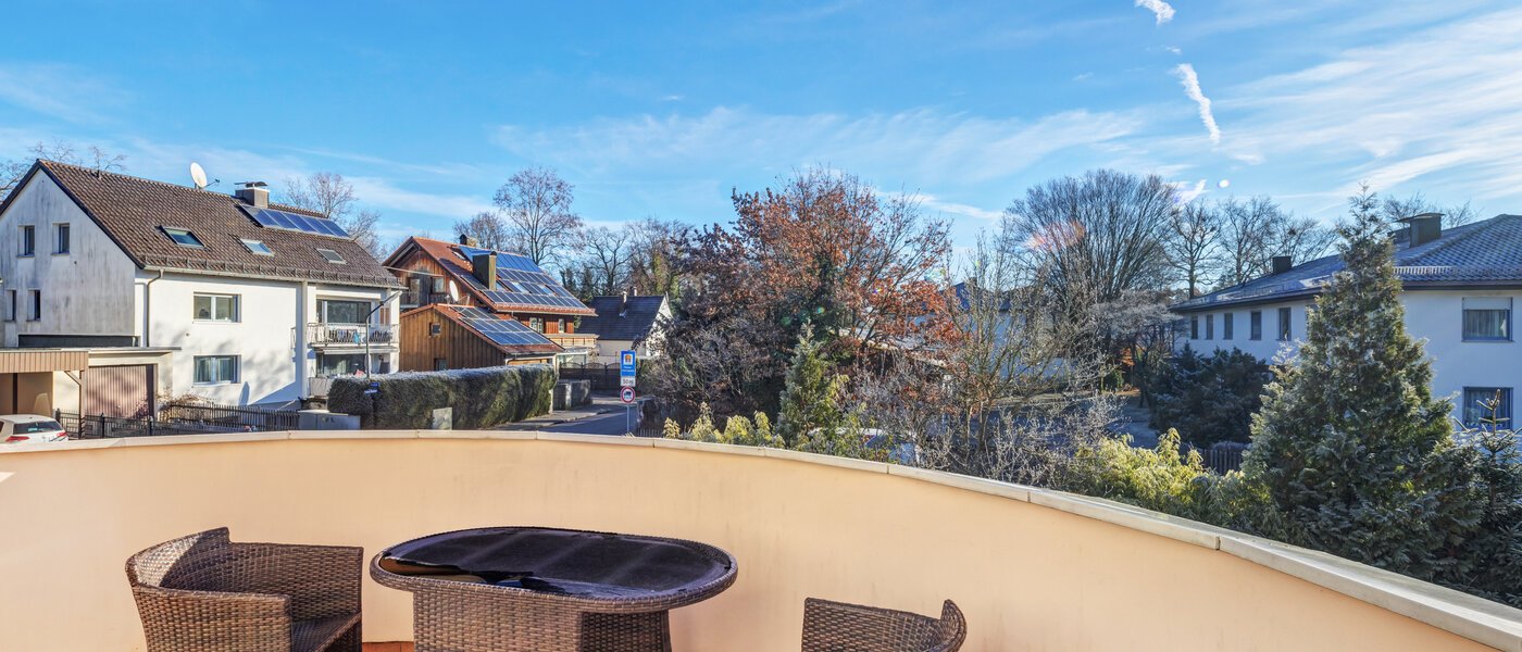 Ravna stran Haar 02 Balkon 14685