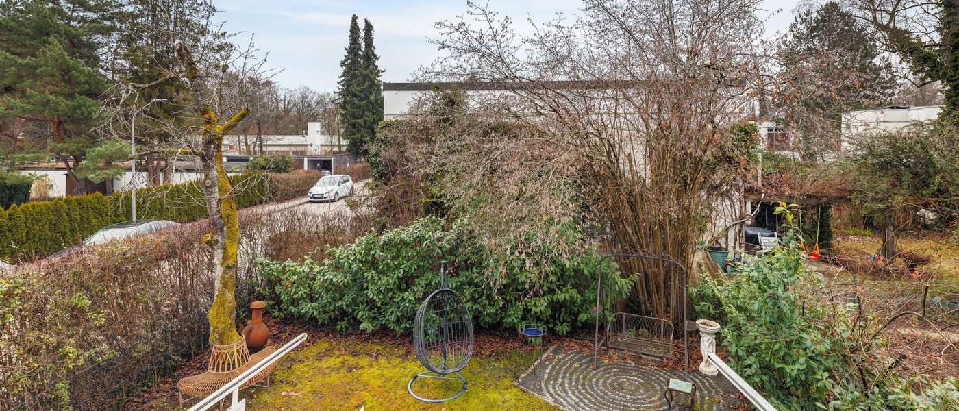 Γωνιακή μονοκατοικία Unterhaching 01 Προβολή 14690