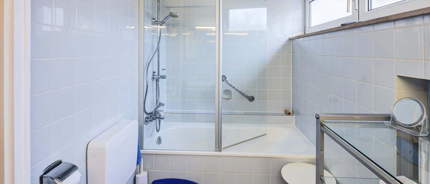 Γωνιακή μονοκατοικία Unterhaching 01 1ο μπάνιο 14690