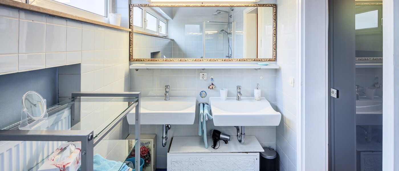 Γωνιακή μονοκατοικία Unterhaching 02 1ο μπάνιο 14690