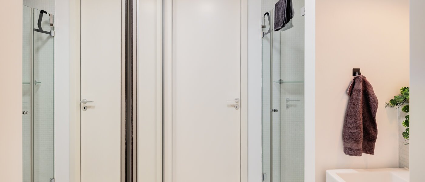 Mieszkanie z tarasem na dachu München Neuhausen 04 Łazienka 14699