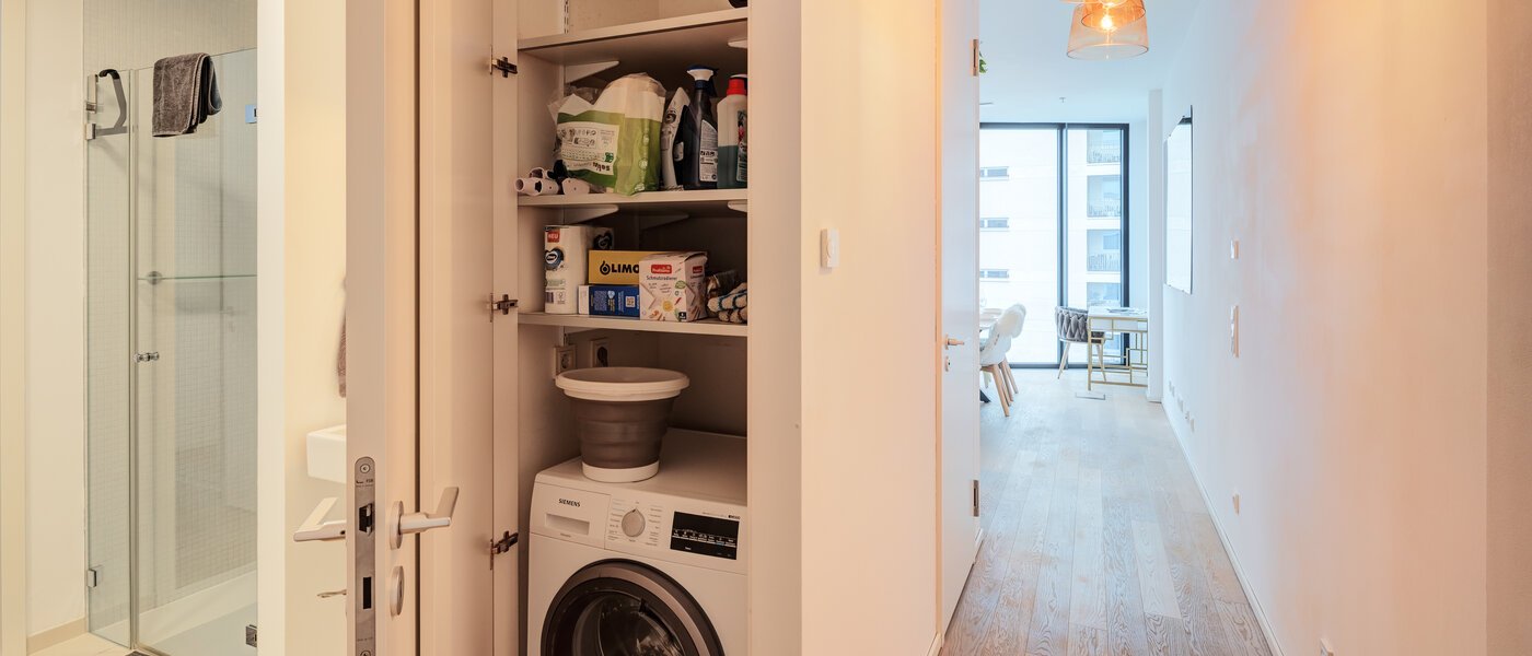 Mieszkanie z tarasem na dachu München Neuhausen 04 Korytarz/przejście 14699