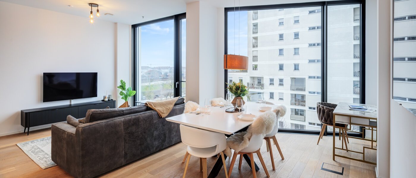 Mieszkanie z tarasem na dachu München Neuhausen 01 Część dzienna 14699