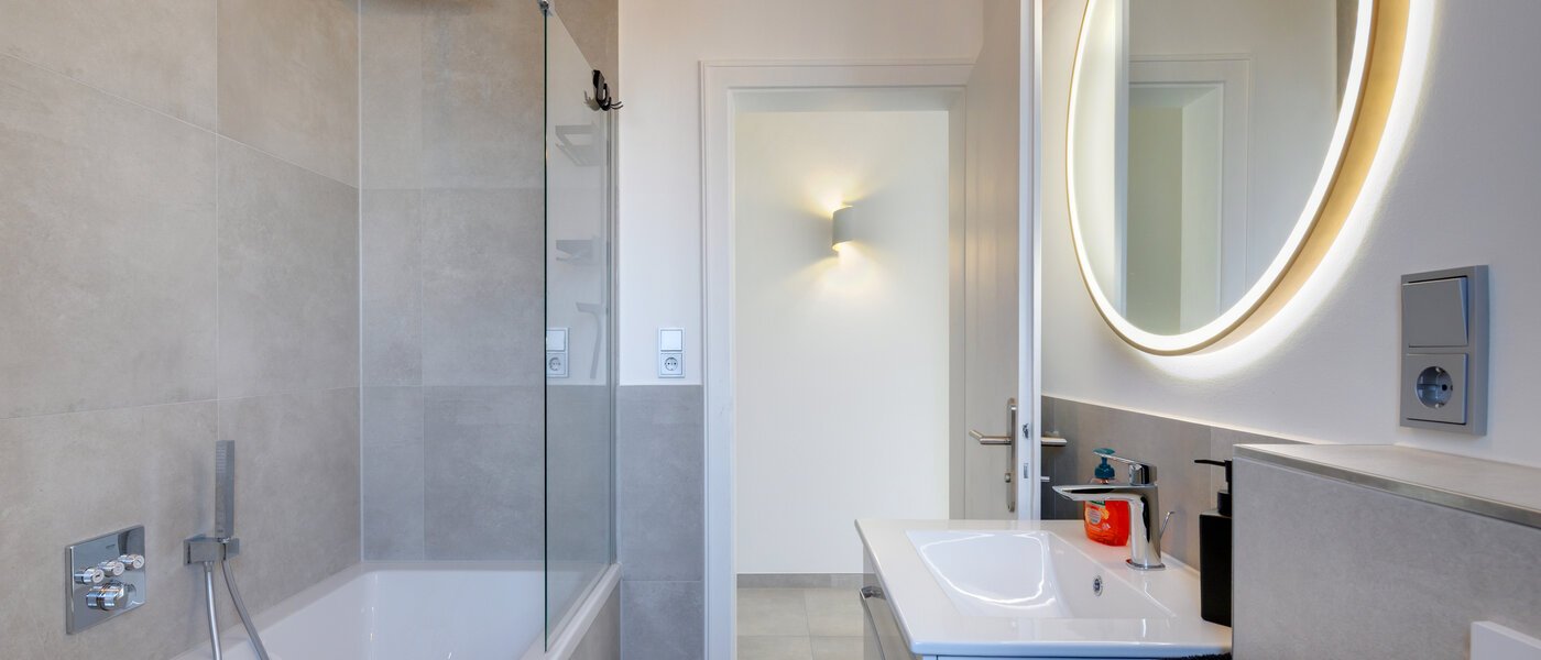 Плоский Germering 02 1-ша ванна кімната 14700