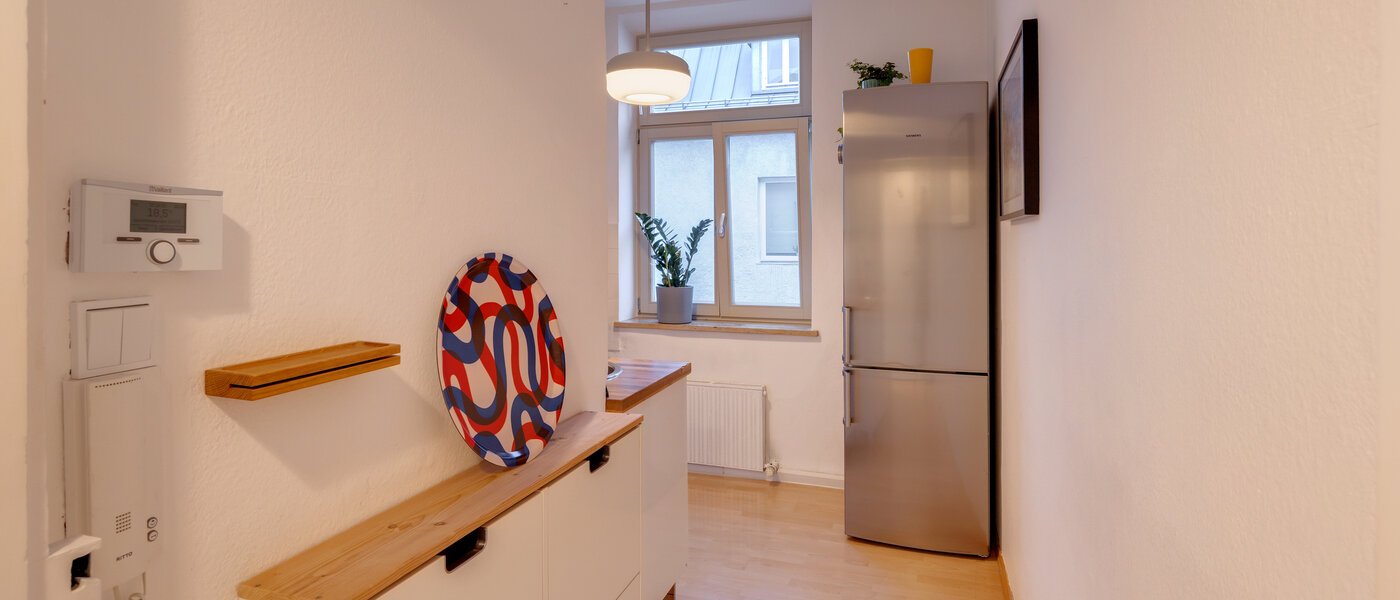 Плоский München Untersendling 01 Коридор/передпокій 14701