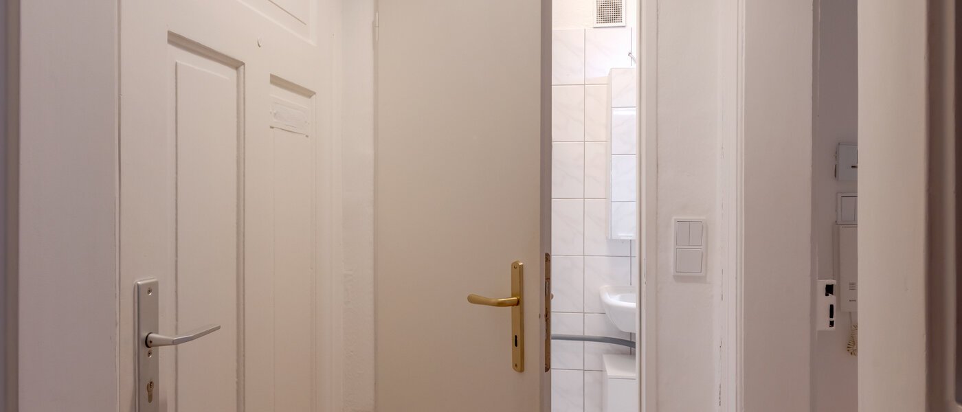 Плоский München Untersendling 02 Коридор/передпокій 14701