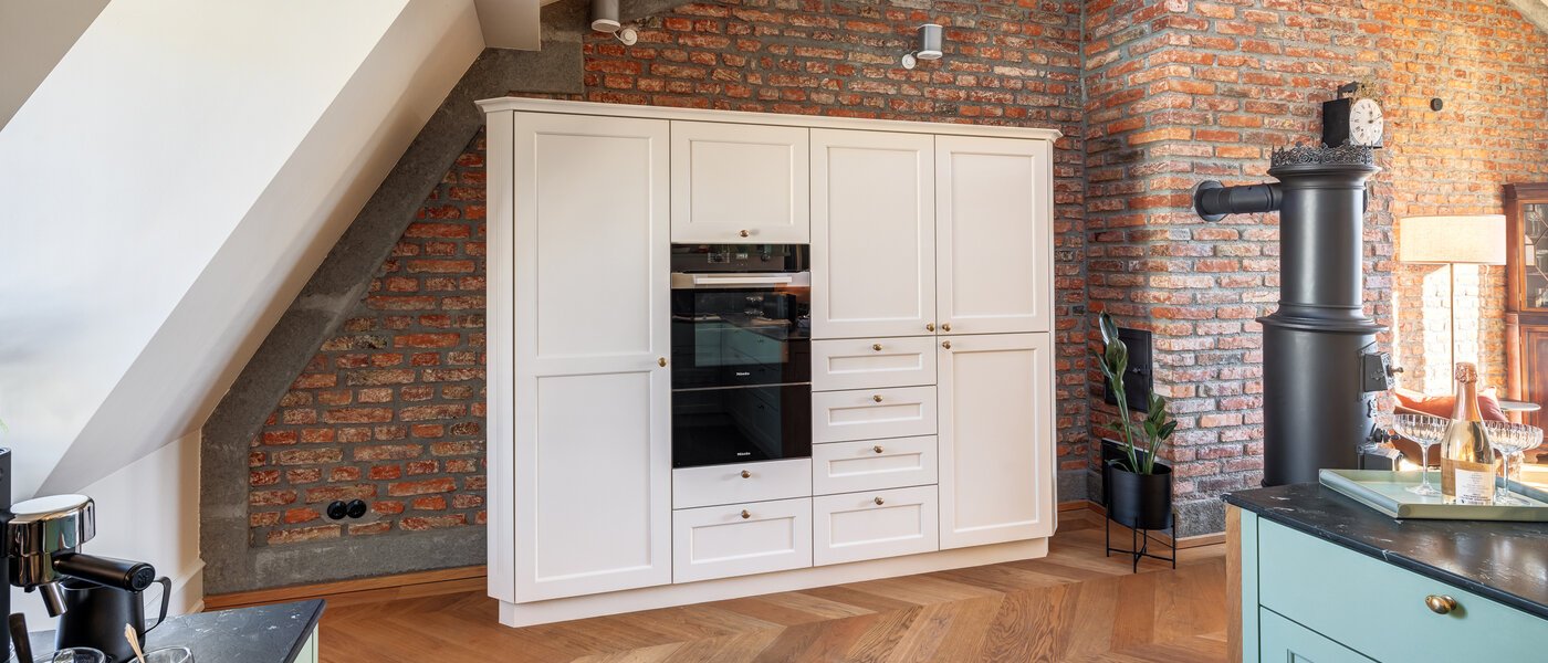 Tetőtéri lakás München Neuhausen 04 Konyha 14709