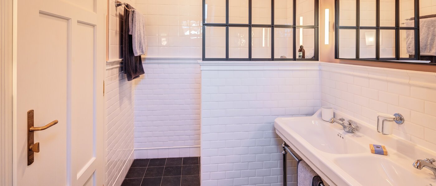 Tetőtéri lakás München Neuhausen 03 2. fürdőszoba 14709