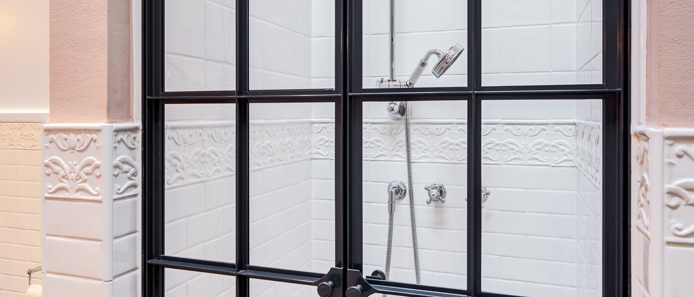 Tetőtéri lakás München Neuhausen 01 1. fürdőszoba 14709