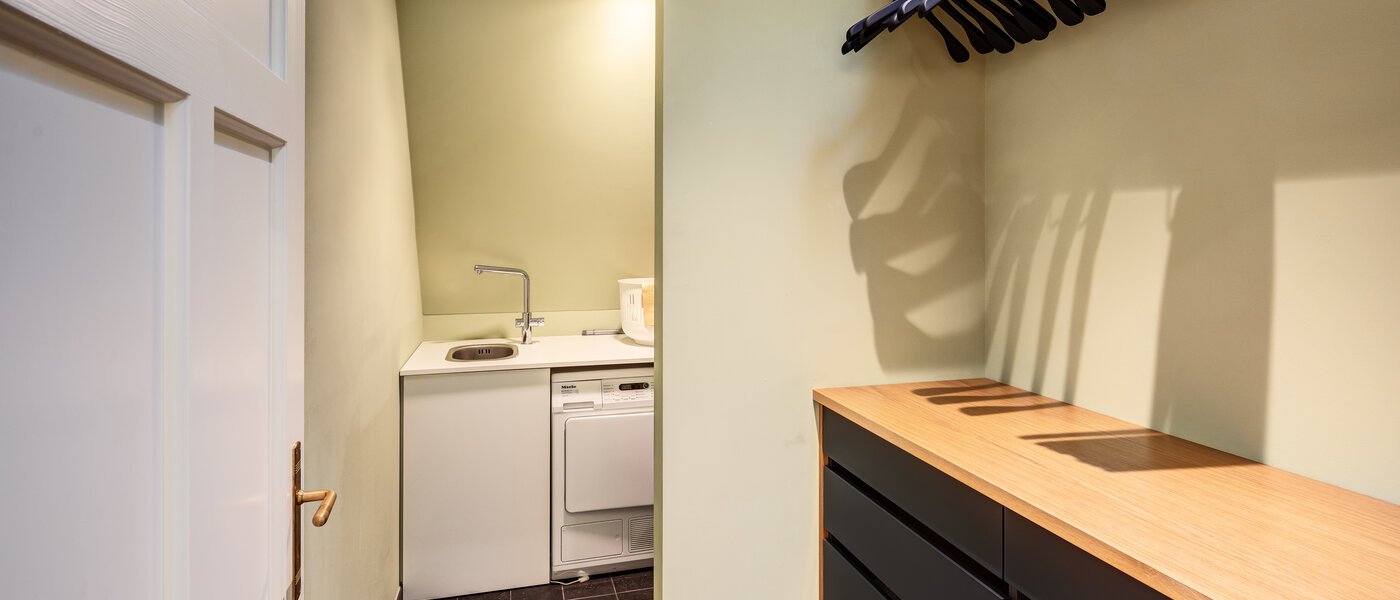 Tetőtéri lakás München Neuhausen 01 Takarítás 14709