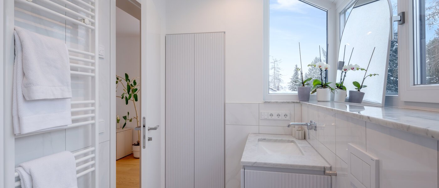 Dvostanovanjska hiša München Pasing 02 Prva kopalnica 14721