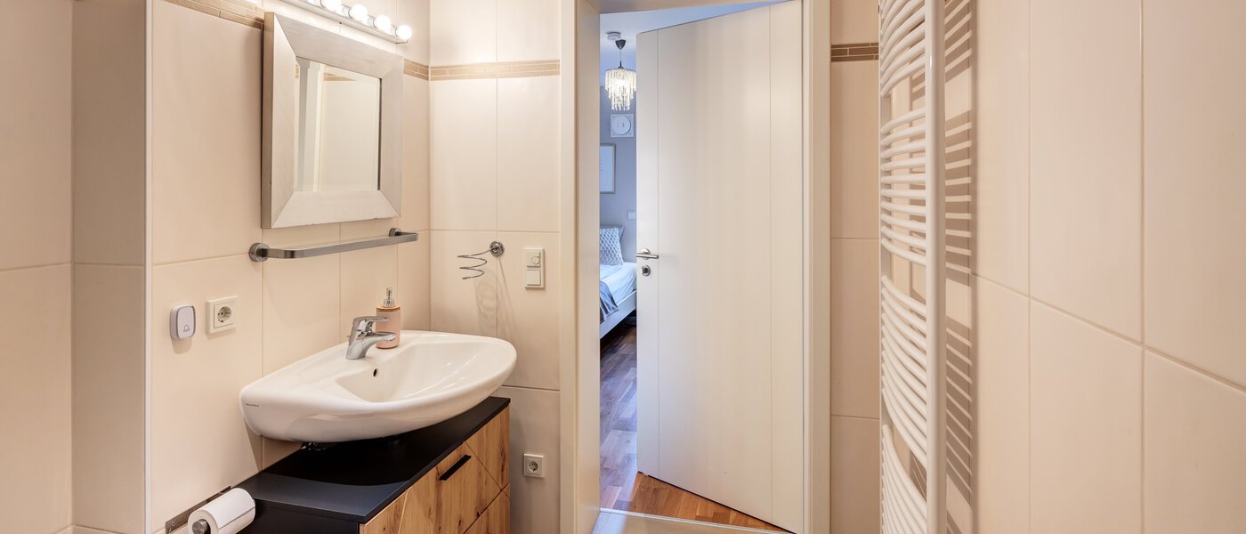 Hoekwoning München Untermenzing 02 2. badkamer 14723