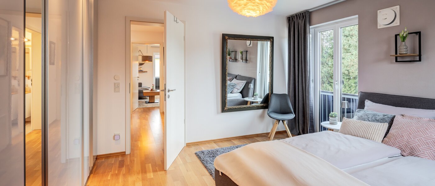 Rækkehus på hjørnet München Untermenzing 03 1. soveværelse 14723