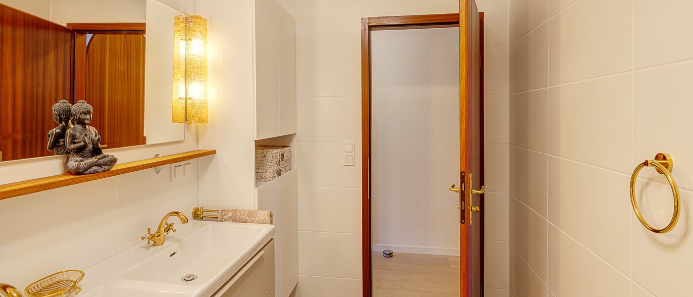 Trädgårdslägenhet München Solln 04 Badrum 14725