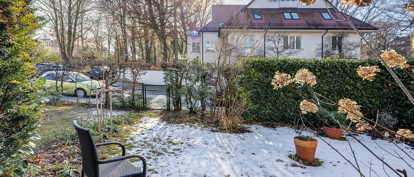 Trädgårdslägenhet München Solln 02 Trädgård 14725