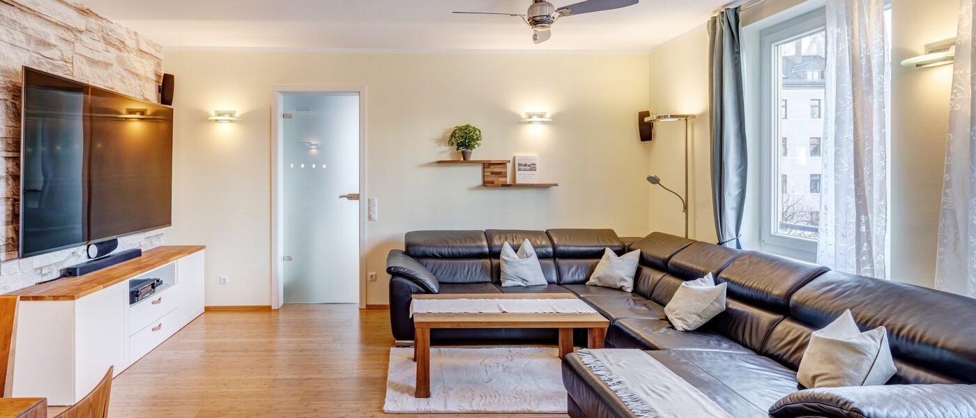 Lapos München Haidhausen 02 Nappali 14730