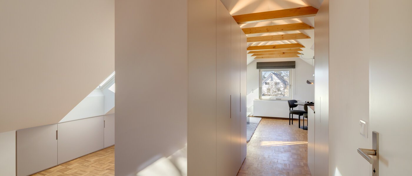 Zolder flat München Forstenried 01 Gang/hal 14733