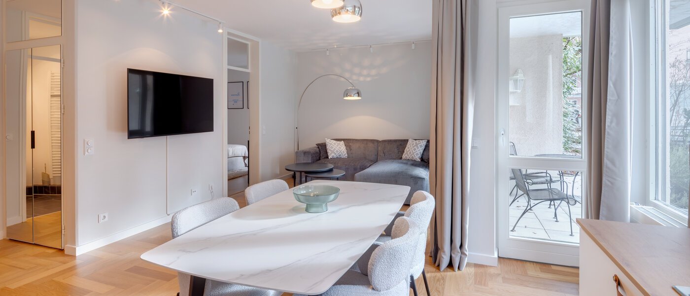 Ravna stran München Herzogpark 04 Dnevni prostor 14737