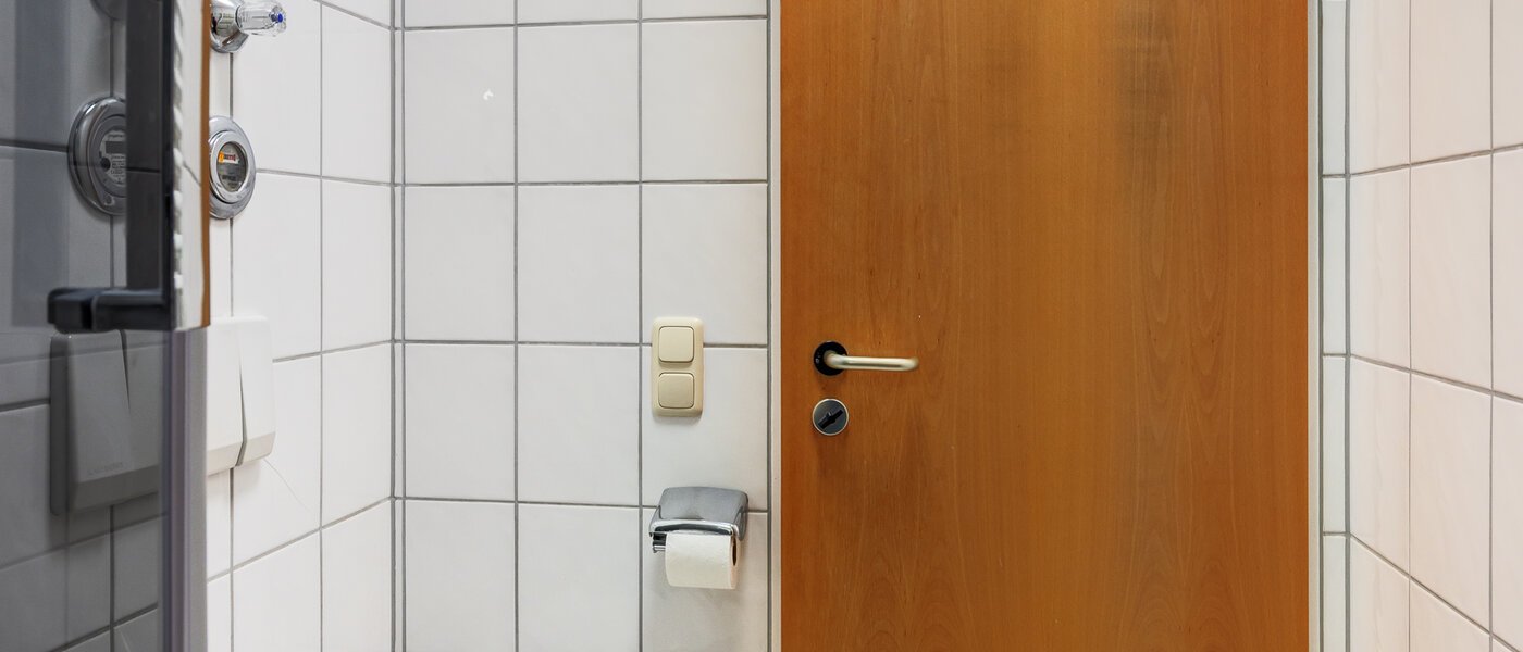 Ravna stran Neufahrn b. Freising 02 Kopalnica 14738