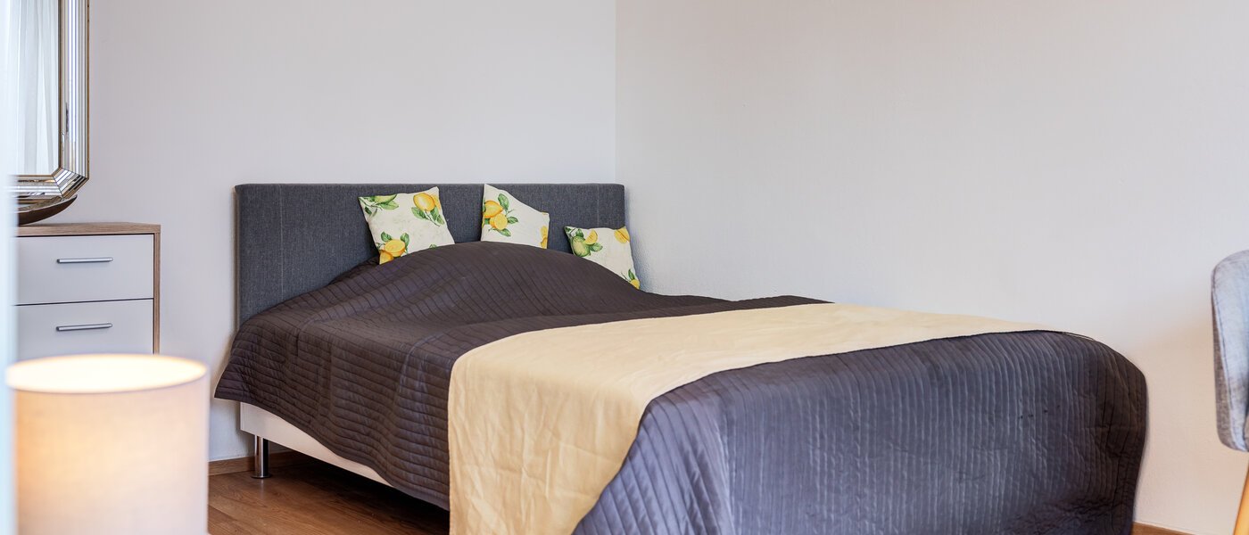 Ravna stran Neufahrn b. Freising 01 Prostor za spanje 14738