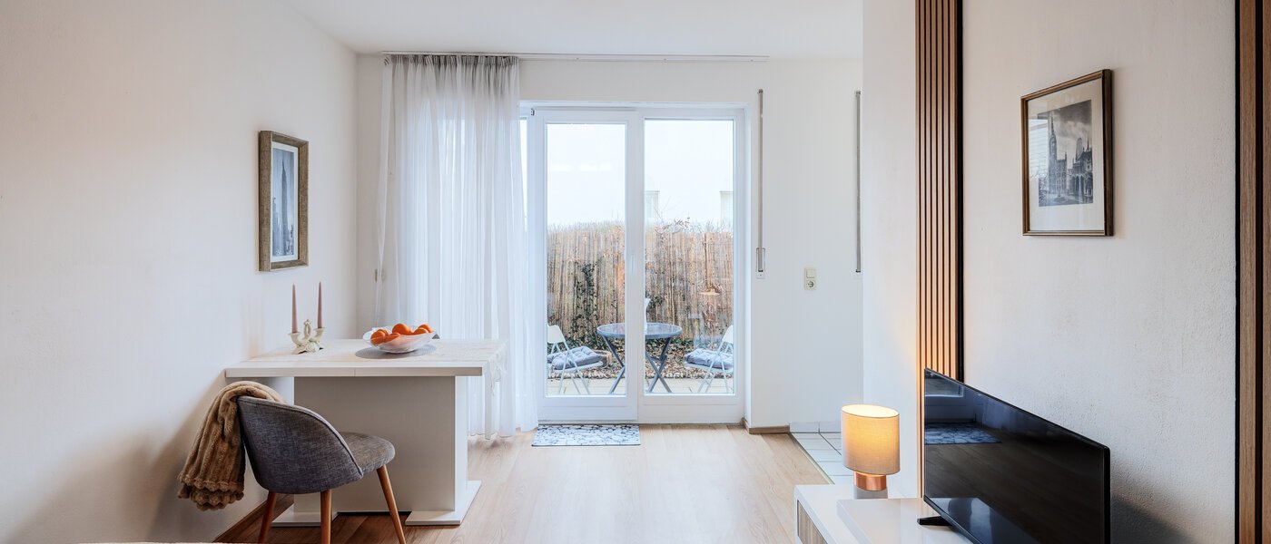 Ravna stran Neufahrn b. Freising 03 Dnevni prostor 14738