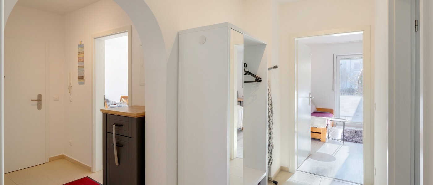 Ravna stran Gröbenzell 02 Koridor/hodnik 14744