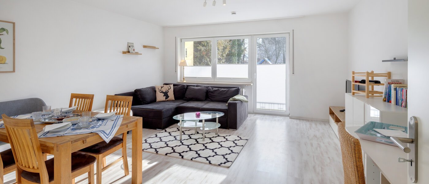 Ravna stran Gröbenzell 02 Dnevni prostor 14744