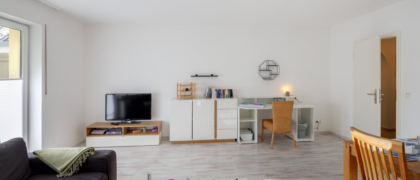 Ravna stran Gröbenzell 03 Dnevni prostor 14744