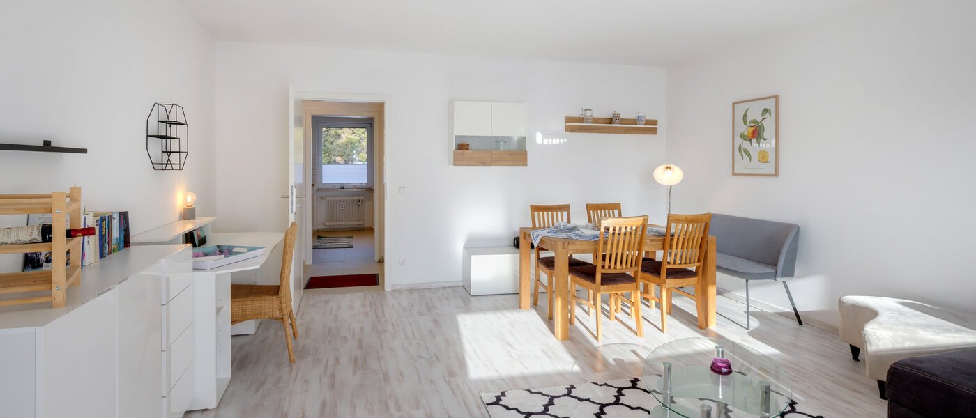 Ravna stran Gröbenzell 04 Dnevni prostor 14744