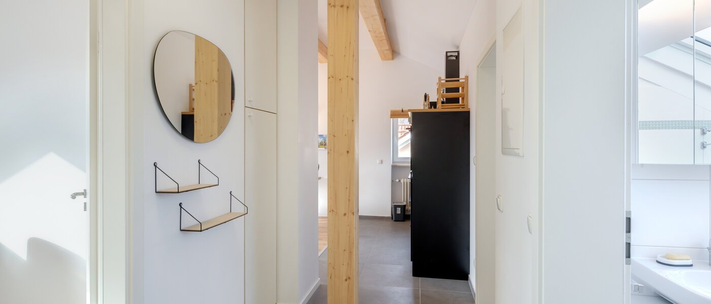 Podkrovní byt Gröbenzell 01 Chodba/chodba 14746