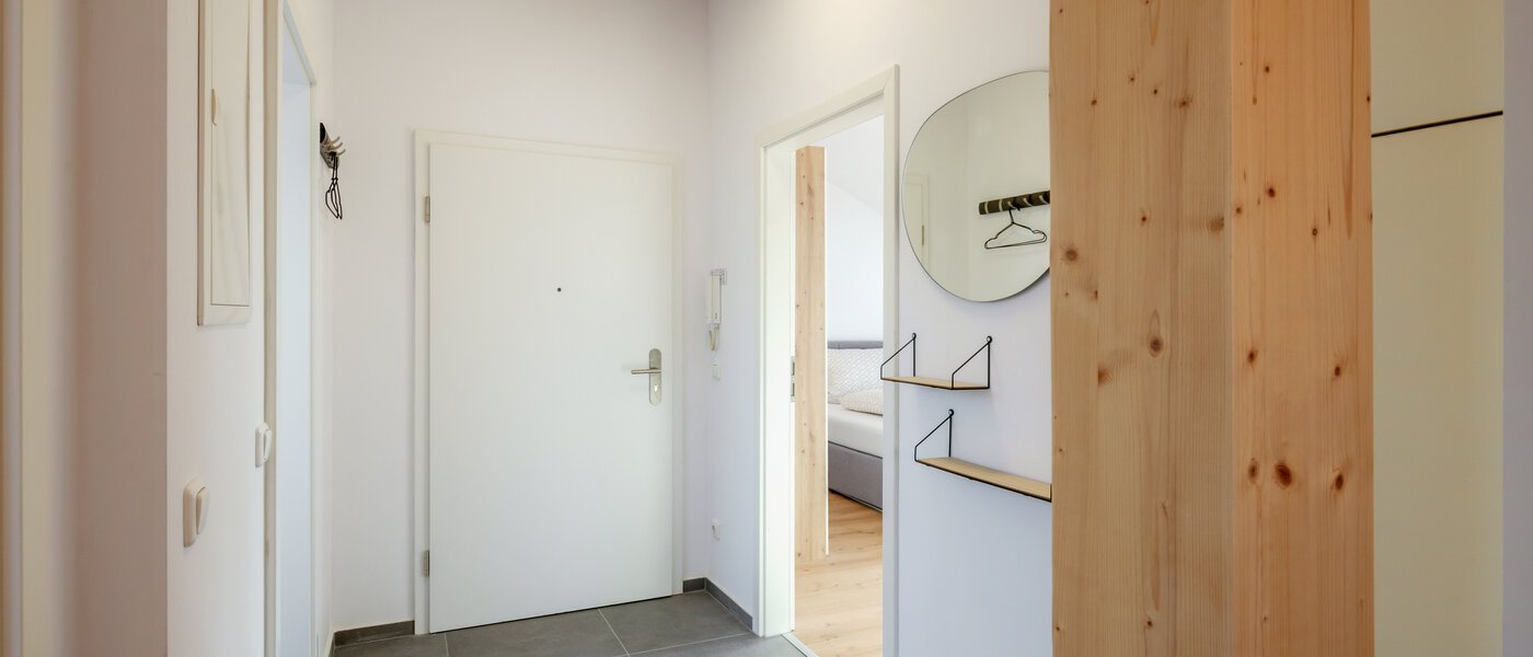 Podkrovní byt Gröbenzell 02 Chodba/chodba 14746