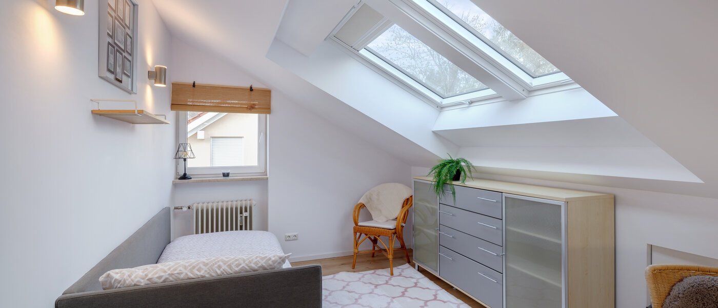 Podkrovní byt Gröbenzell 01 2. ložnice 14746