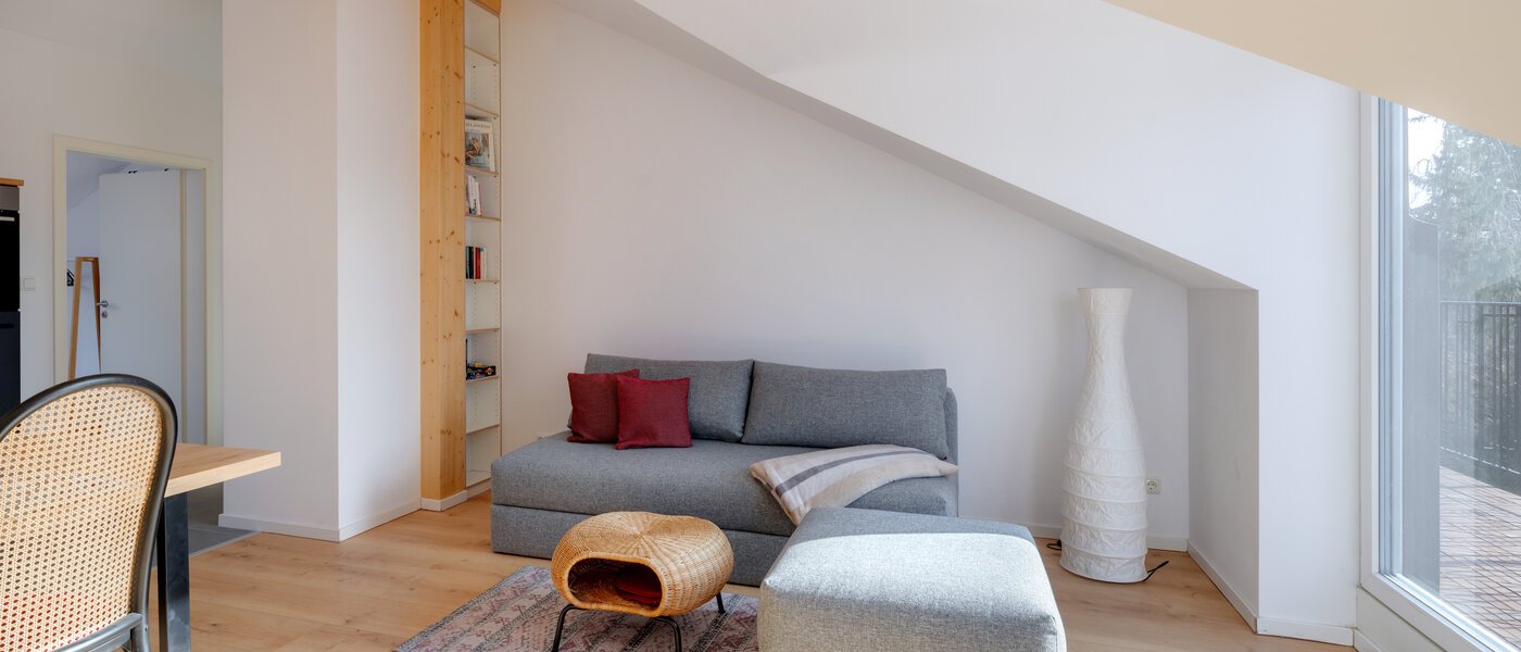 Podkrovní byt Gröbenzell 05 Obývací prostor 14746