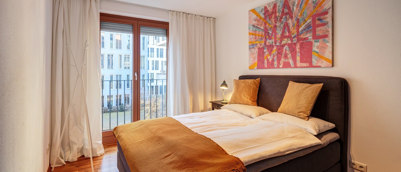 Ravna stran München Schwanthalerhöhe 01 Spalnica 14749