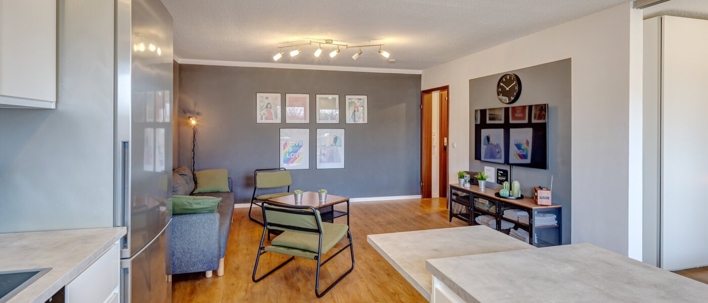 플랫 München Neuhausen 04 거실 공간 14753