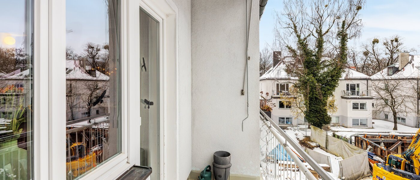 Ravna stran München Nymphenburg 02 2. balkon 14770