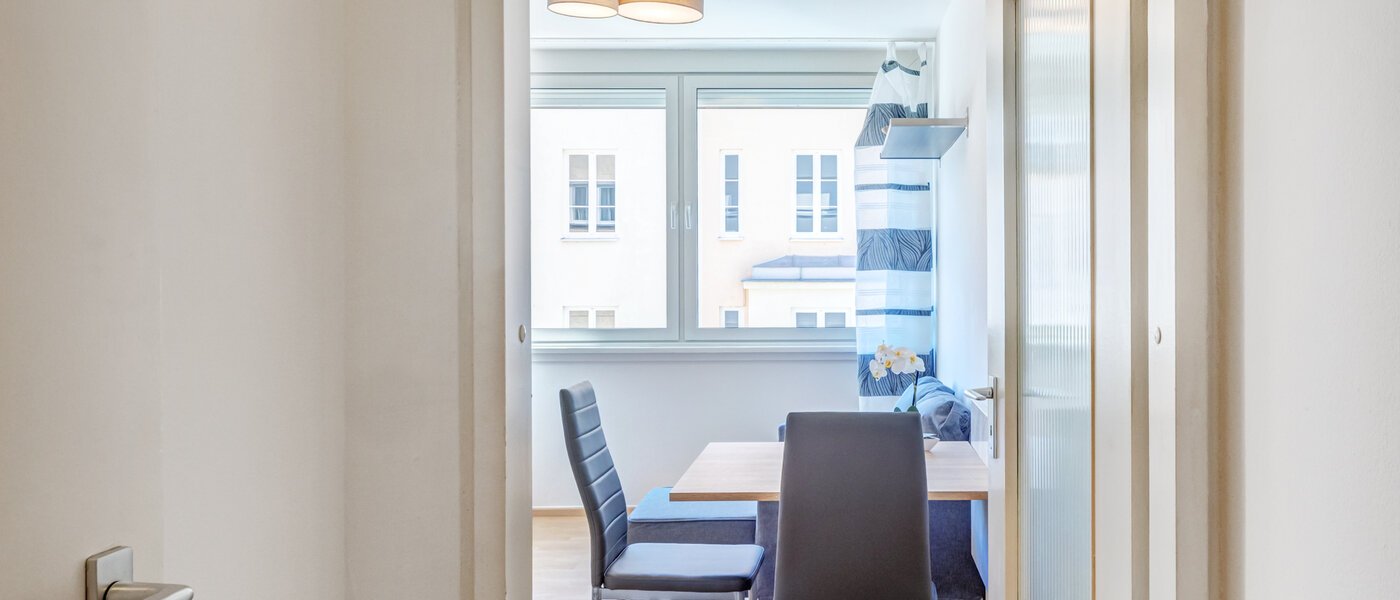 Плосък München Maxvorstadt - Universitätsviertel 01 Коридор/ коридор 14771