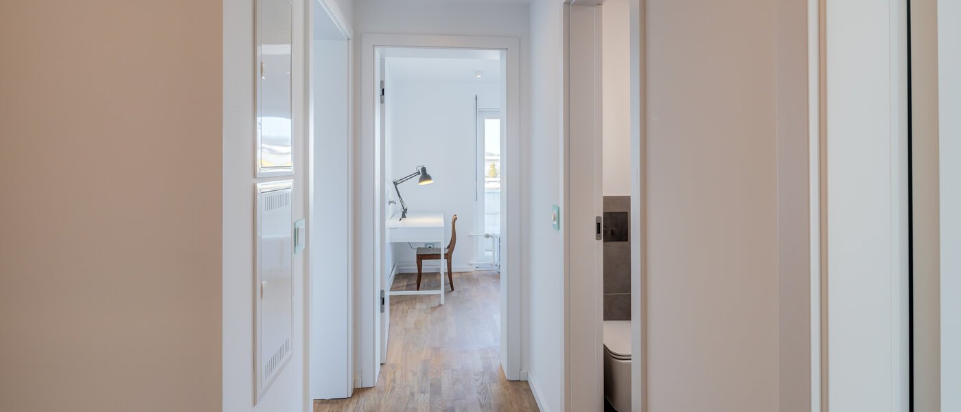 Apartamento com terraço no telhado München Nymphenburg 02 Corredor/passagem 14775