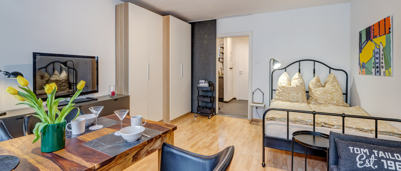 Ravna stran München Schwabing-West (rund um den Hohenzollernplatz) 02 Dnevni prostor 14776