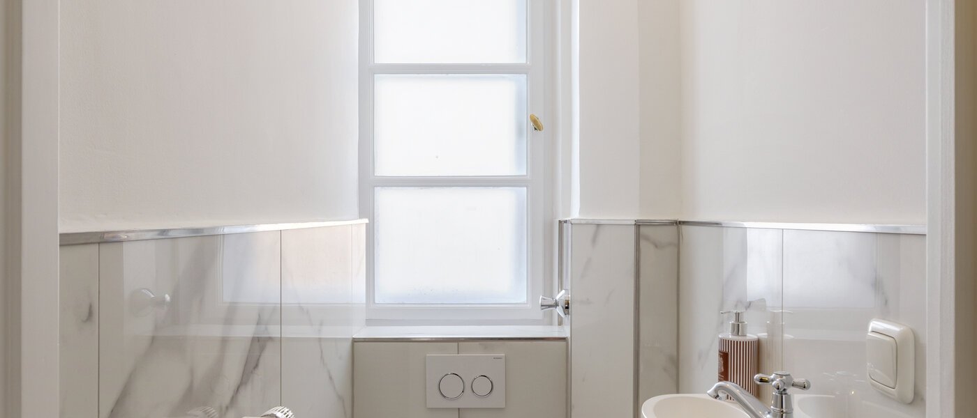 Flad München Maxvorstadt - Rund um den Josephplatz 01 sep. toilet 14777