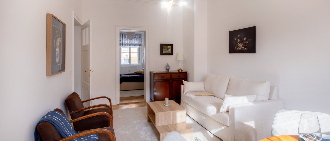 Flad München Maxvorstadt - Rund um den Josephplatz 04 Stue 14777