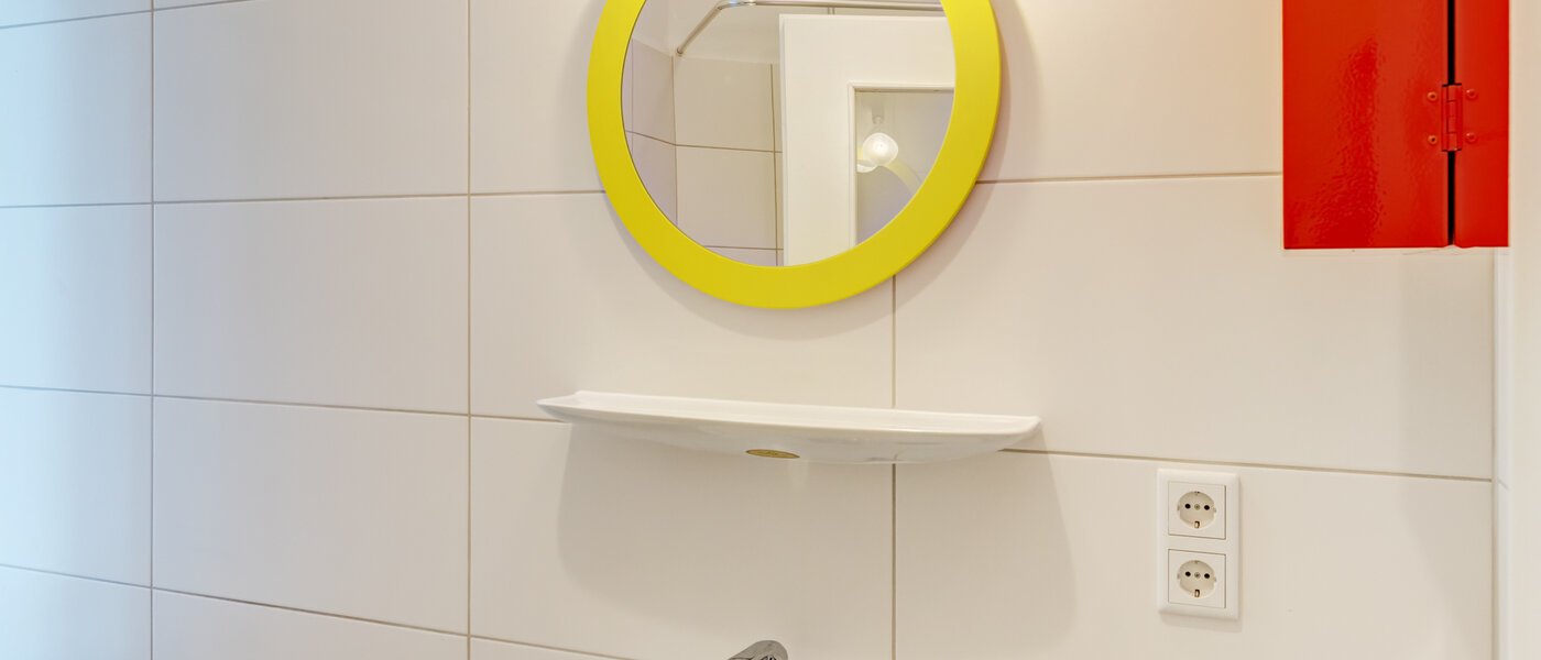 Ploché München Glockenbachviertel 02 Kúpeľňa 14780