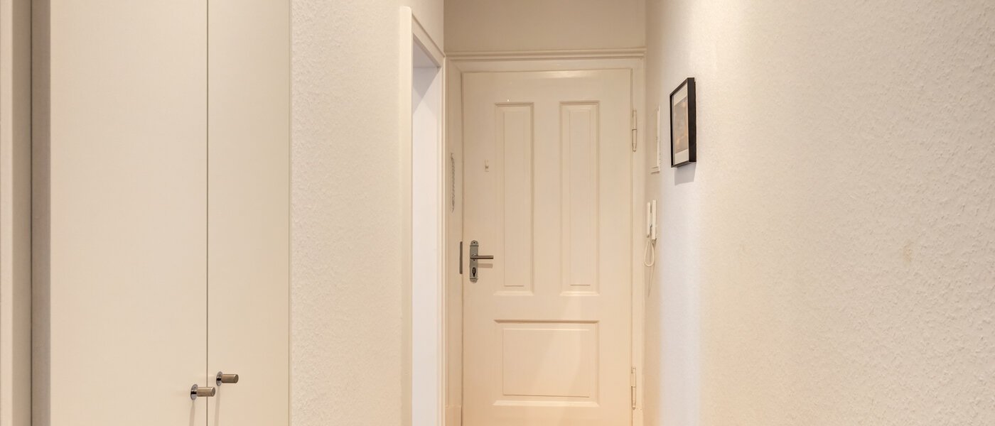 Ploché München Glockenbachviertel 01 Chodba/priestor 14780