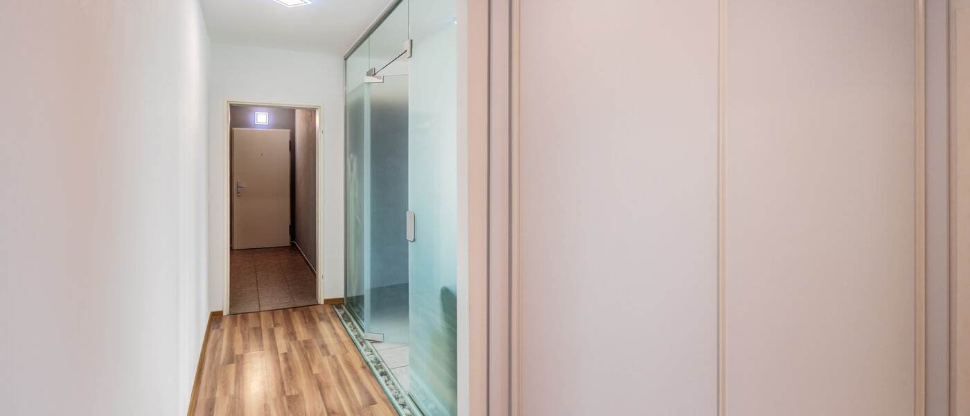 Płaski München Mittersendling 06 Korytarz/przejście 14783