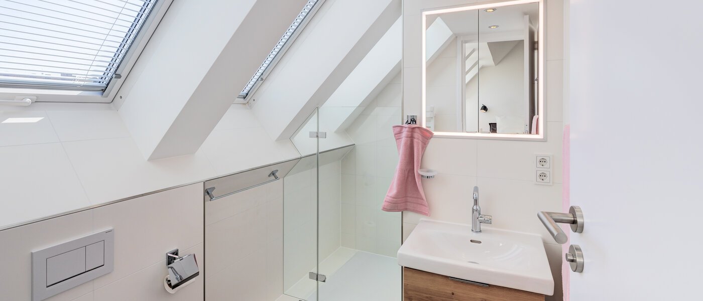 Дворівнева квартира-галерея München Maxvorstadt 01 Ванна кімната 14785