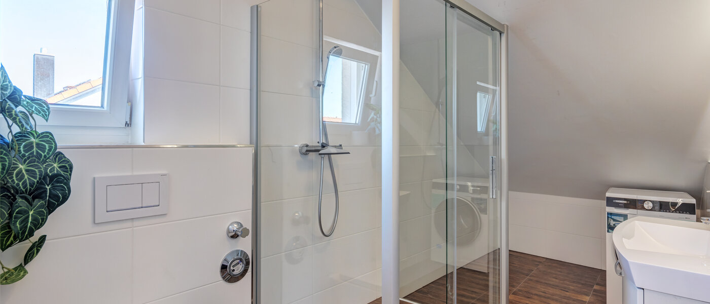 Апартамент с покривна тераса Aschheim 02 Баня 14787