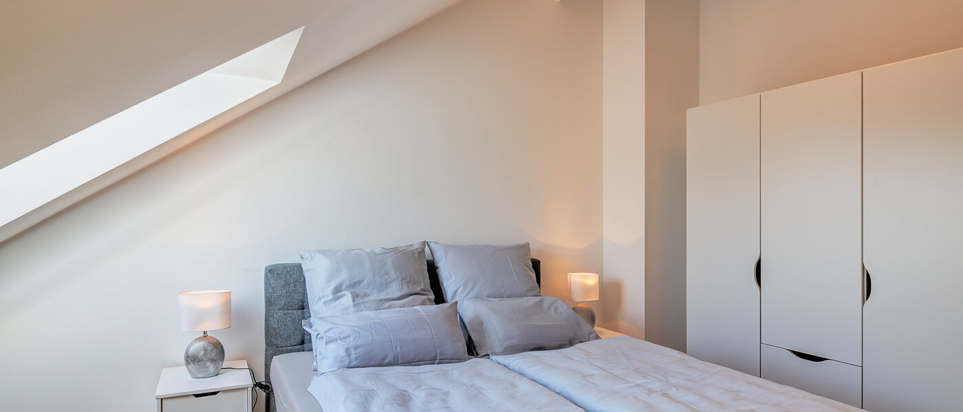 Апартамент с покривна тераса Aschheim 01 Спалня 14787
